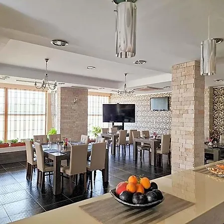 Hotel айляк клуб Chissarja