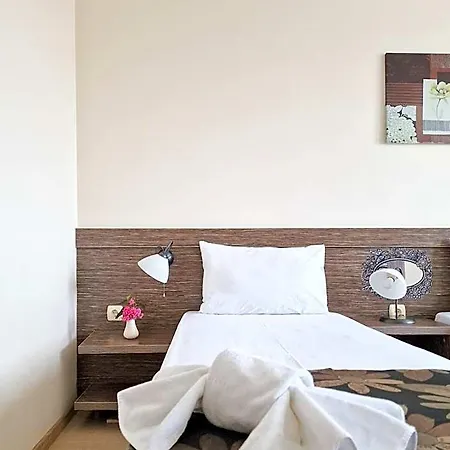 айляк клуб Hotel 2*